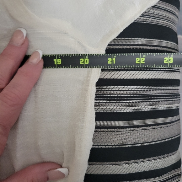 Forgotten Grace size small BOHO HIPPIE crochet vibes. See pics for detail - Picture 4 of 10